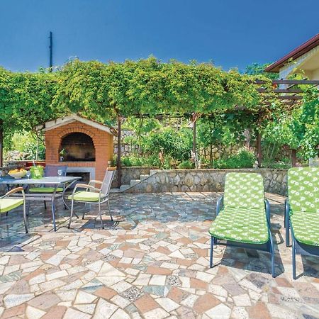 Cozy Apartment In Lovran With Kitchen Dış mekan fotoğraf