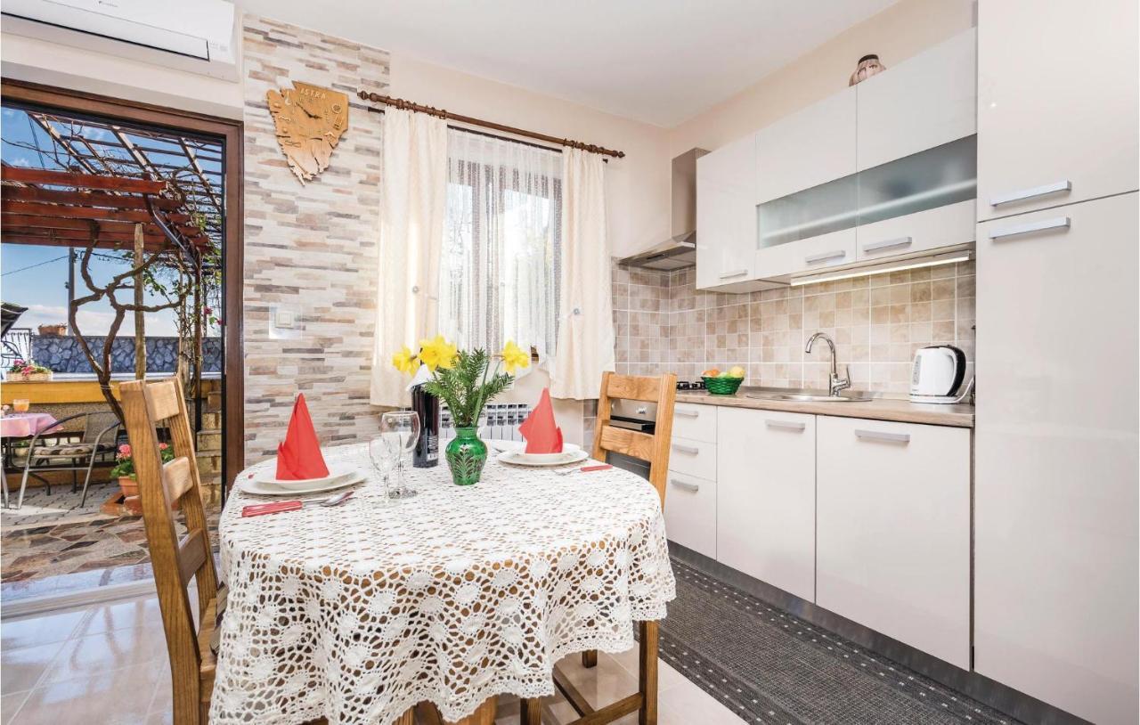 Cozy Apartment In Lovran With Kitchen Dış mekan fotoğraf