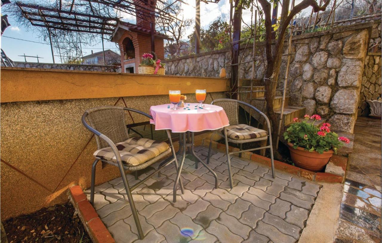 Cozy Apartment In Lovran With Kitchen Dış mekan fotoğraf