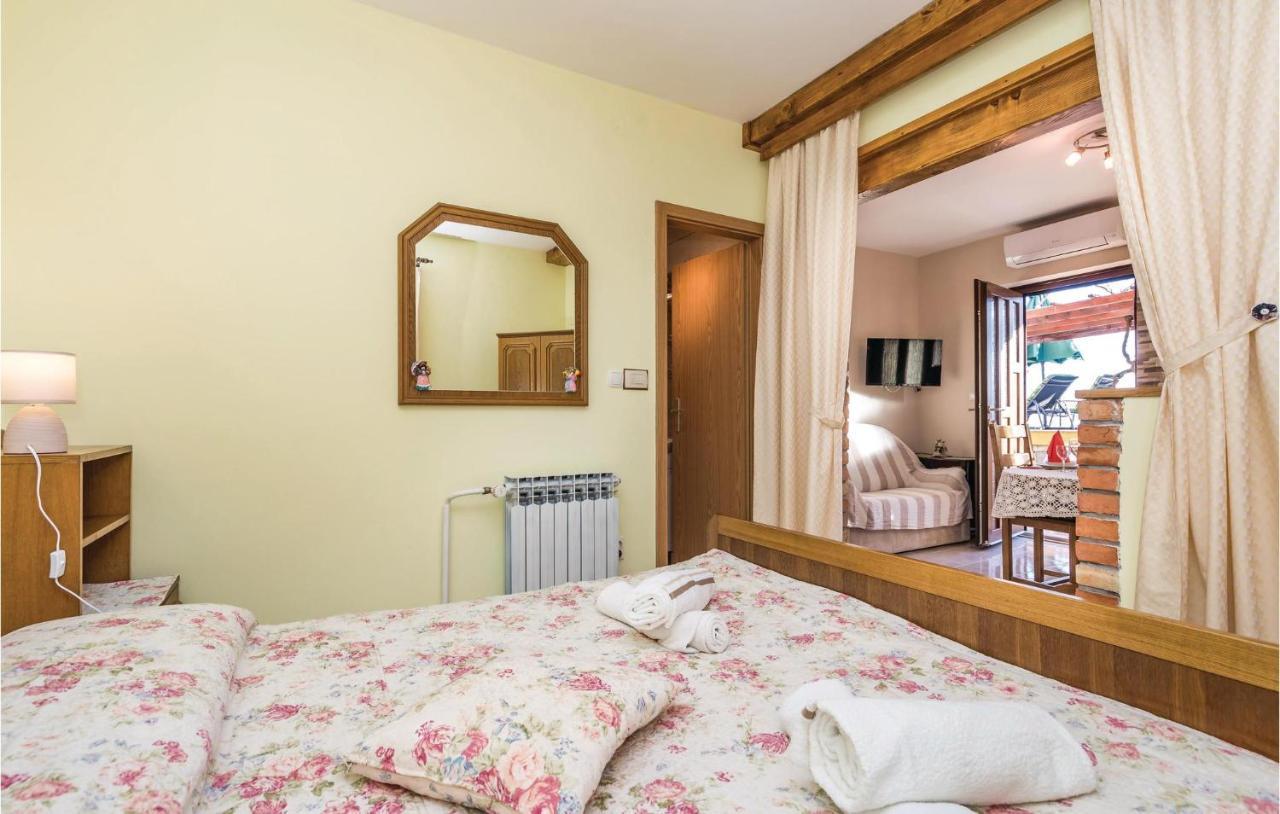 Cozy Apartment In Lovran With Kitchen Dış mekan fotoğraf