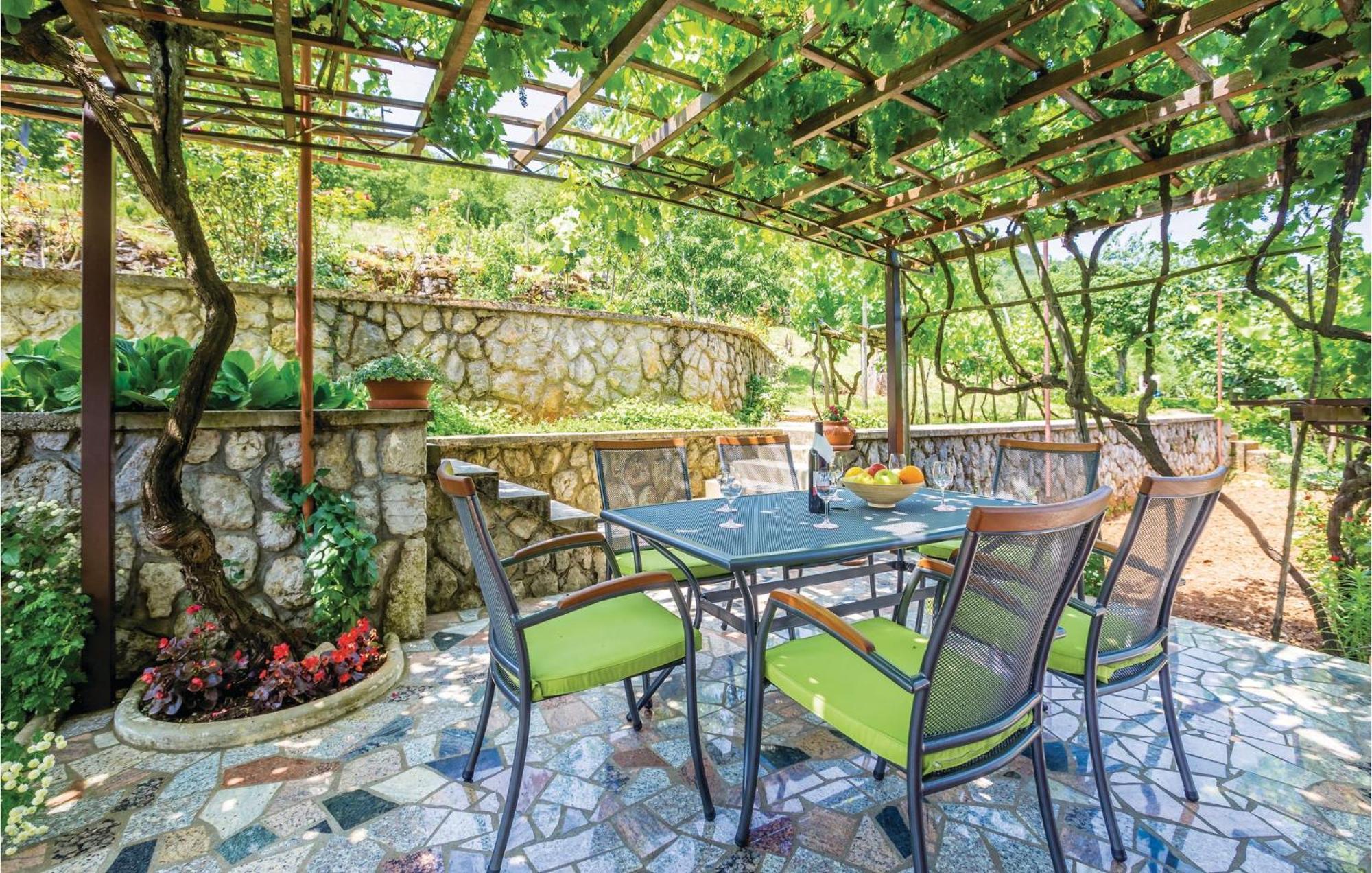 Cozy Apartment In Lovran With Kitchen Dış mekan fotoğraf